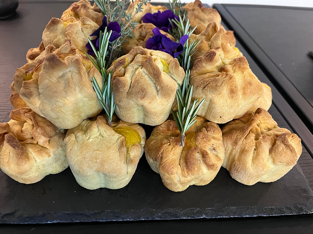 Veganes Catering Buffet GegenVind Kartoffeltaschen